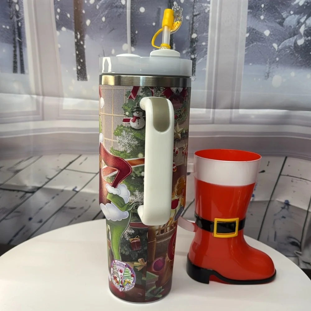 40oz Scooby doo‎ and the grinch tumbler. NWOT